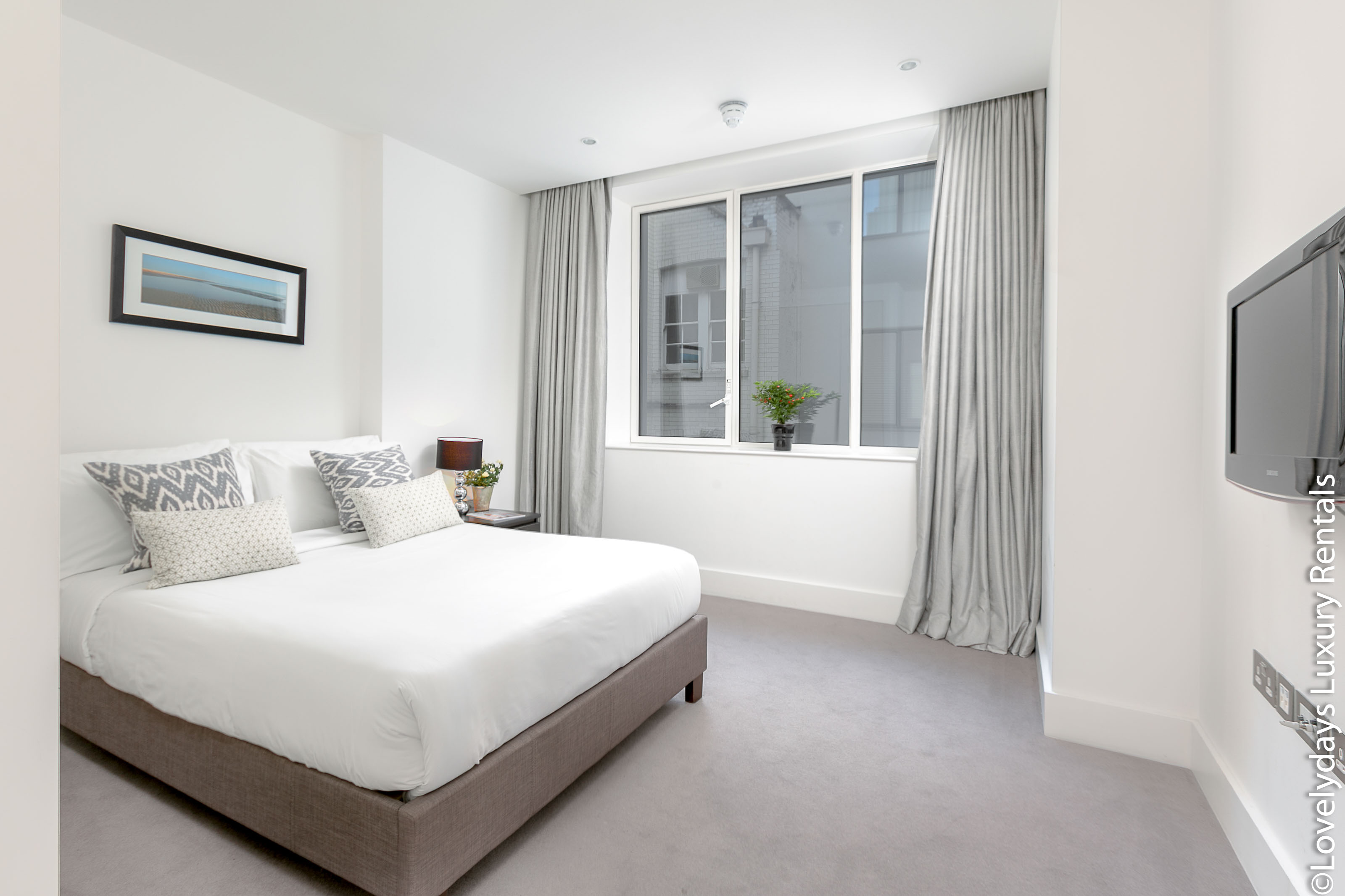 Lovelydays luxury service apartment rental - London - Covent Garden - Prince's House 606 - Lovelysuite - 2 bedrooms - 1 bathrooms - King bed - 74e170549f6c - Lovelydays